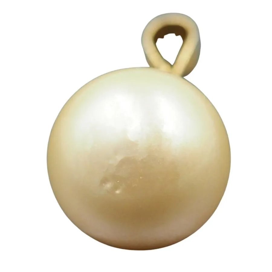 18ct Yellow Gold Diamond & Freshwater Pearl Pendant