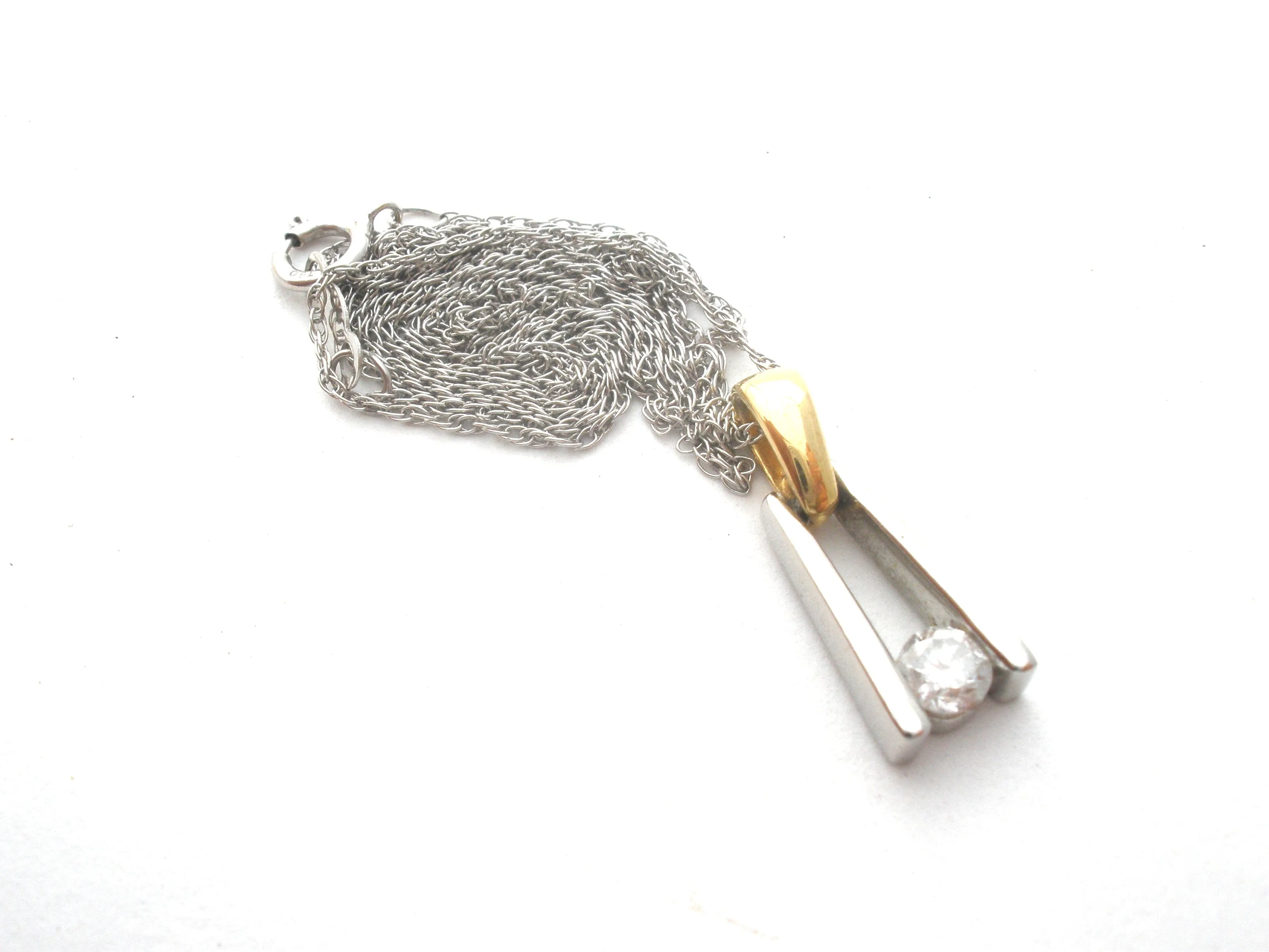 18K Gold & Platinum Diamond Pendant Necklace 19"
