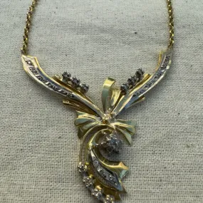 18K gold necklace set with Diamonds