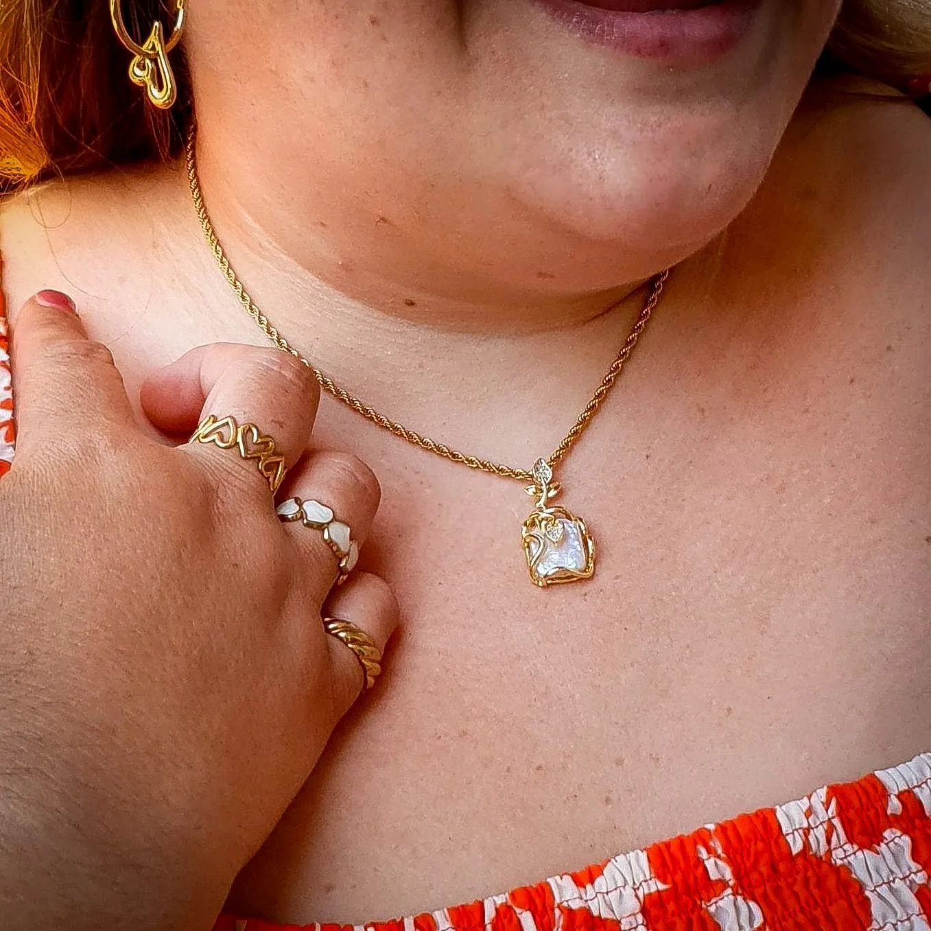 Baroque pearl necklace