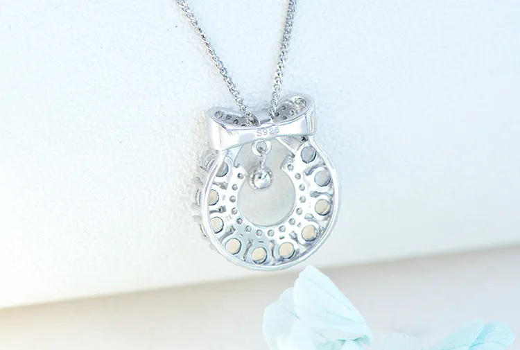 Chic Womens Christmas Wreath Blue Moonstone Pendant Necklace White Gold Plated Silver Necklace