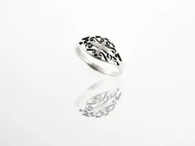 Elegant Cross Ring With Swirls