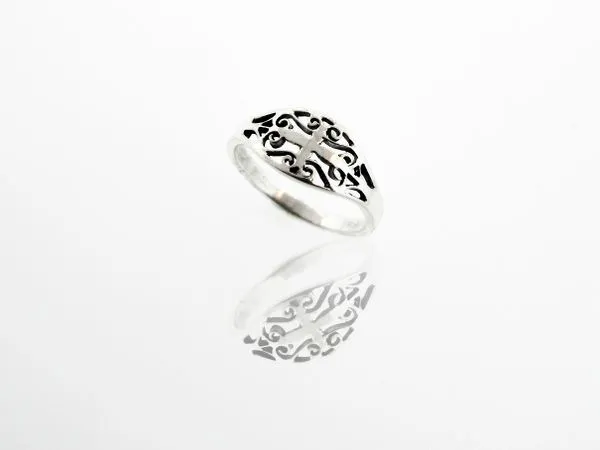 Elegant Cross Ring With Swirls