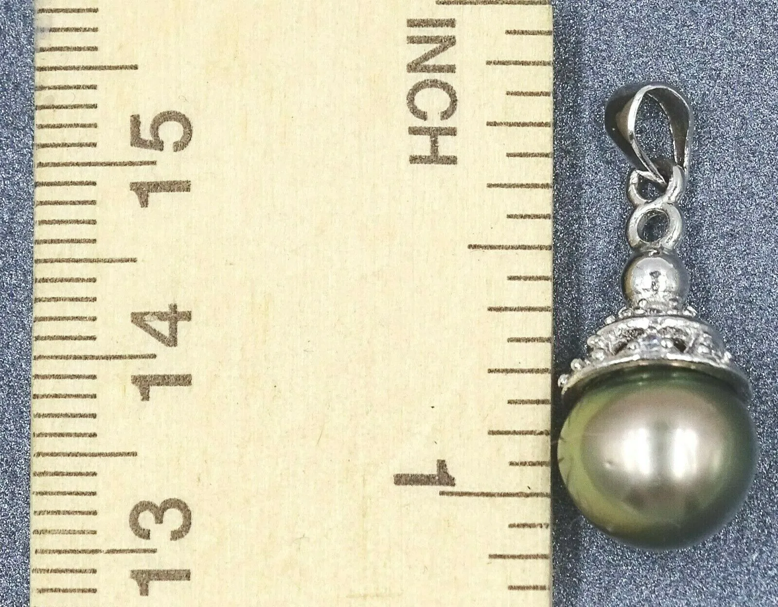 Freshwater Pearl Pendant in Sterling Silver with Clear Glass Rhinestone