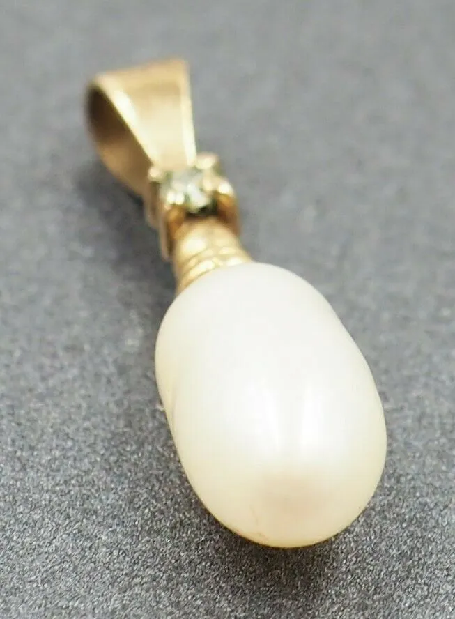 Gold Plated Freshwater Pearl & Cubic Zirconia Pendant