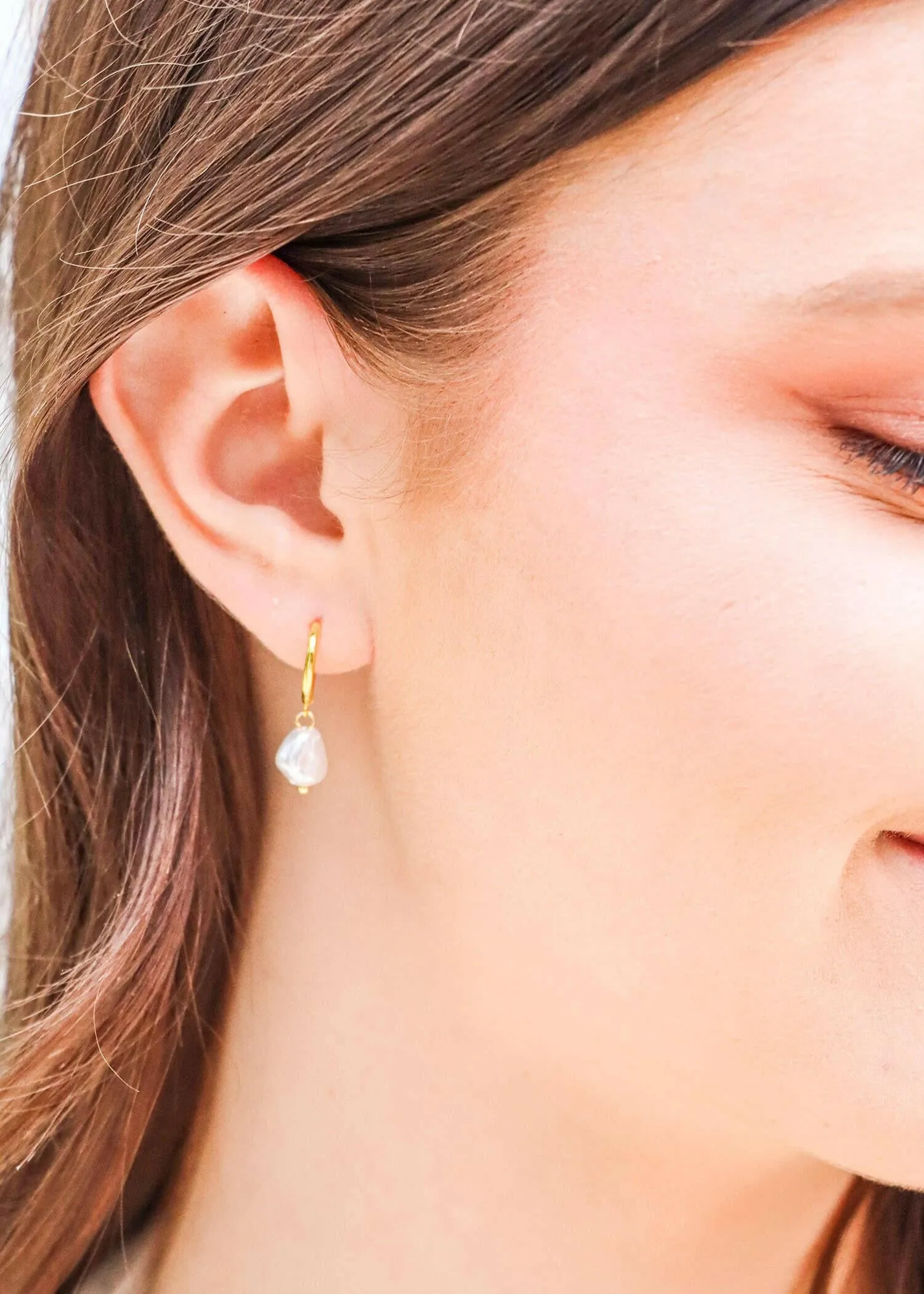 How I'm Feelin' Pearl Drop Earrings - Gold