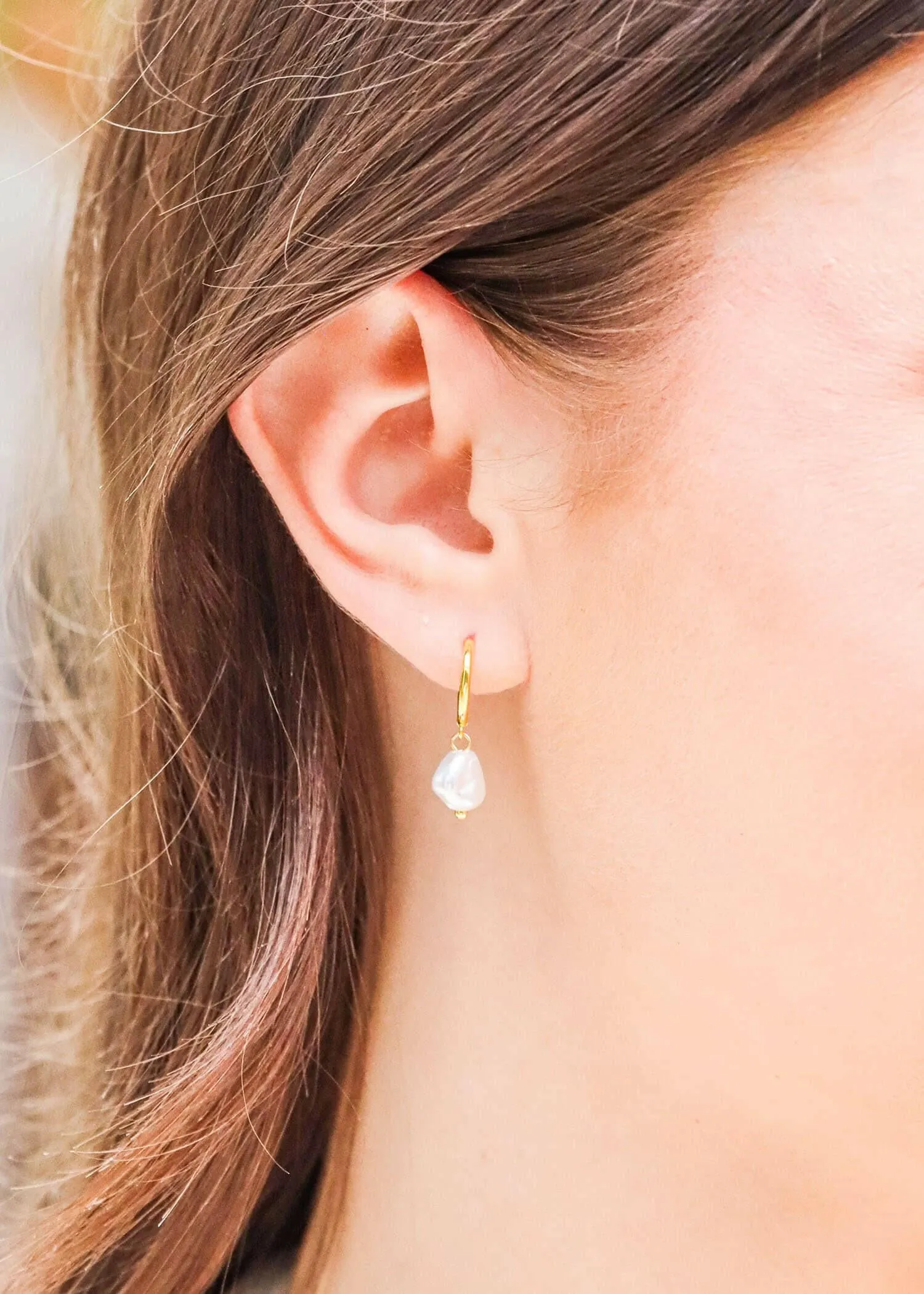 How I'm Feelin' Pearl Drop Earrings - Gold