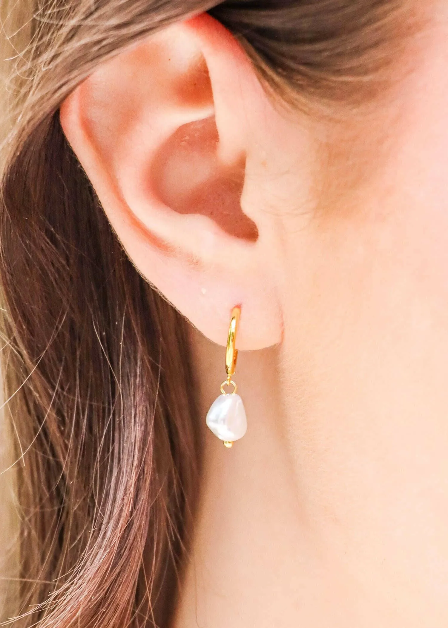How I'm Feelin' Pearl Drop Earrings - Gold