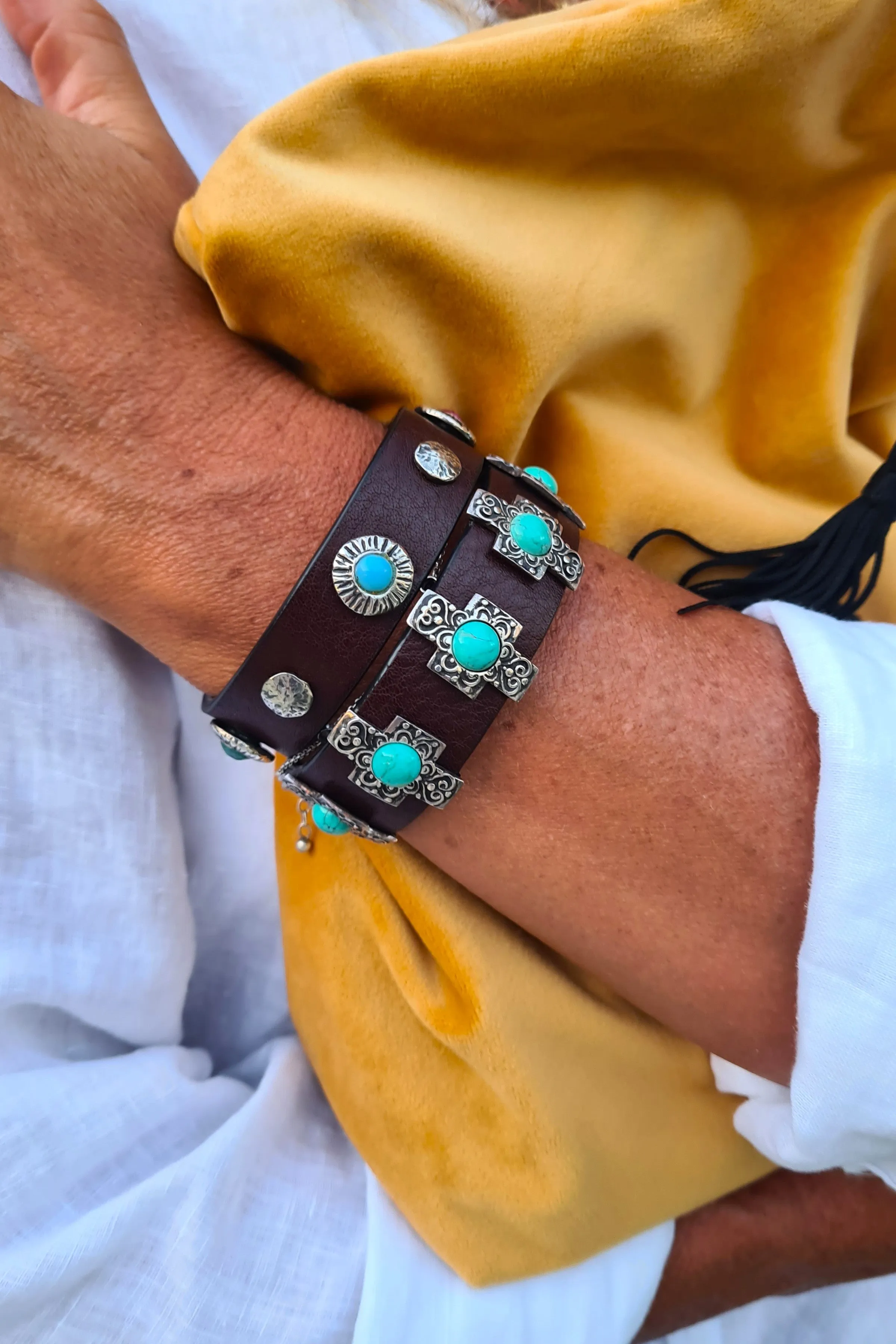 LEATHER BRACELET SILVER AND NATURAL STONES