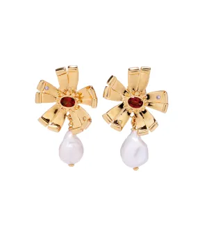 Lotus Pearl Earrings in Gold