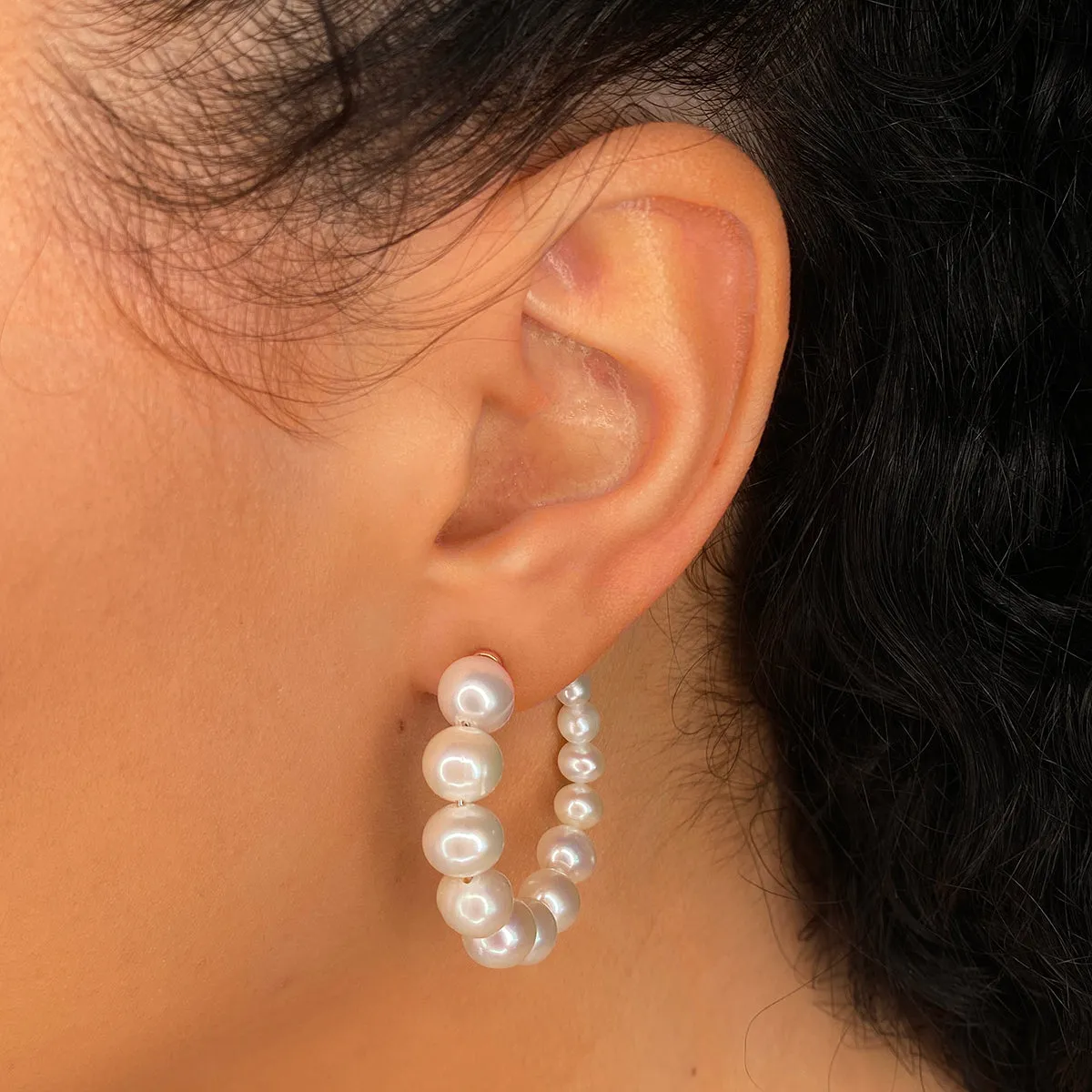 New York Collection Graduated Pearl Hoop Earrings | 14K Yellow Gold