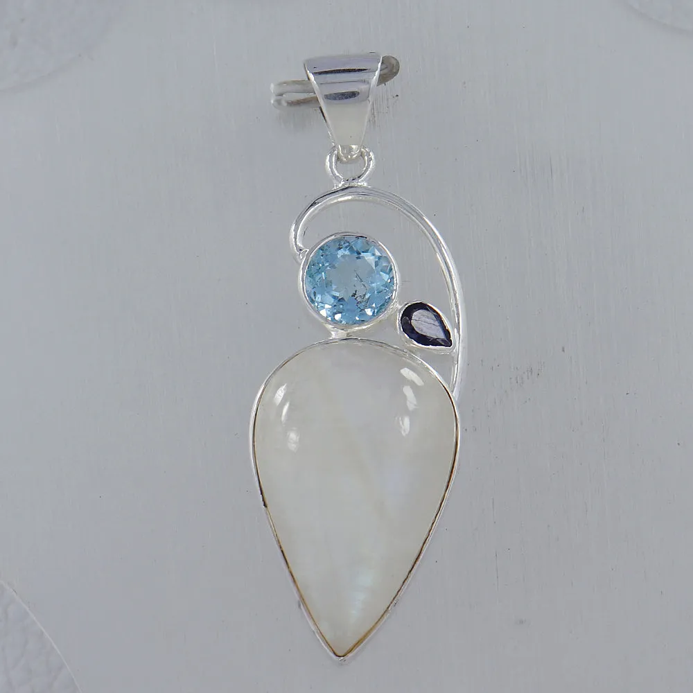 Rainbow Moonstone Silver Designer Pendant