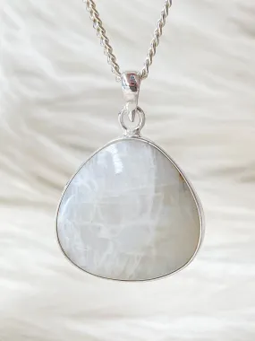 Rainbow Moonstone Teardrop Pendant MP10