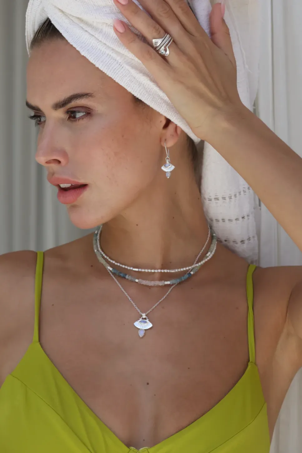 Ray Moonstone Gold Necklace