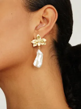 Sylve Drop Earrings White Pearl